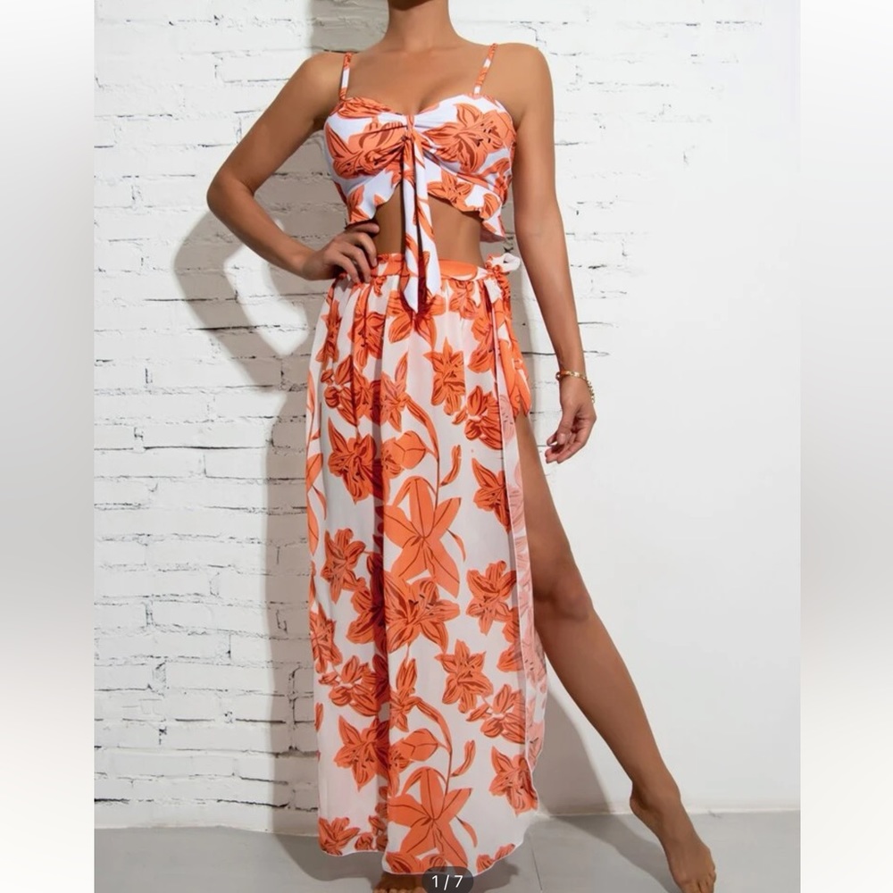 NWT L 3piece floral graphic front knot bikini swimsuit and cover up